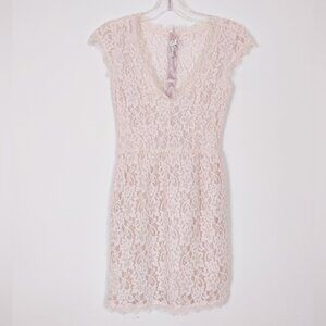 Elegant Babaton Lace V-Neck Cap Sleeve Dress - Size 2 NEW Feminine Party Office